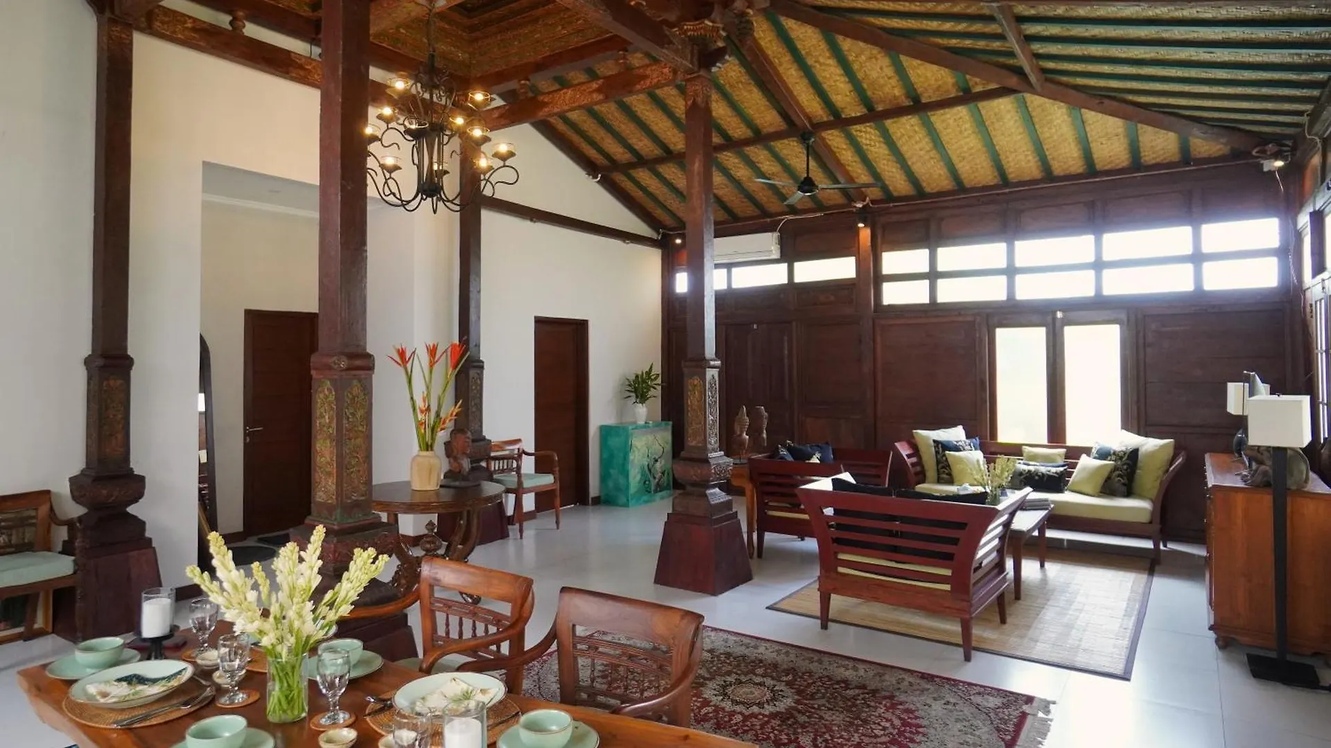 Oemah Djoglo Kerobokan Villa Kerobokan (Bali)